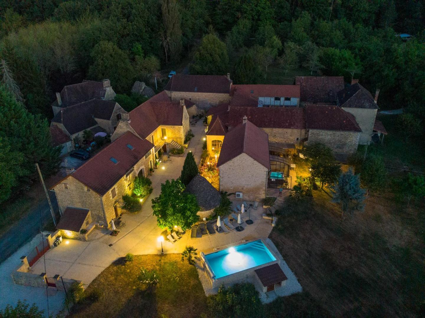 Aux Bories De Marquay, Chambres D'Hotes B&B Avec Piscine Et Spa Pres De Sarlat エクステリア 写真